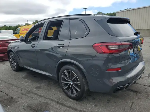 5UXJU4C03N9K65136 2022 BMW X5 - Image 2