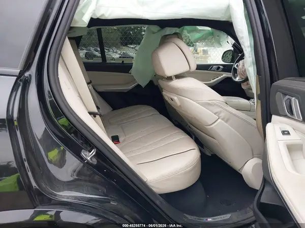 5UXJU4C04L9C43663 2020 BMW X5 - Image 8