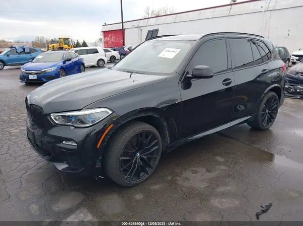 5UXJU4C04LLE46037 2020 BMW X5 - Image 2