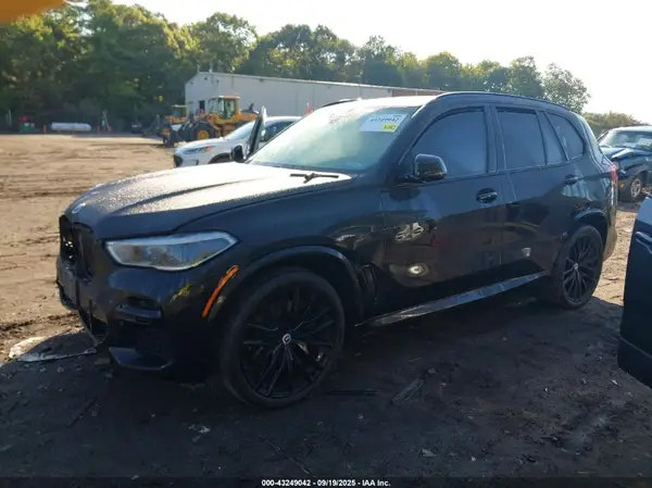 5UXJU4C07N9M63802 2022 BMW X5 - Image 2