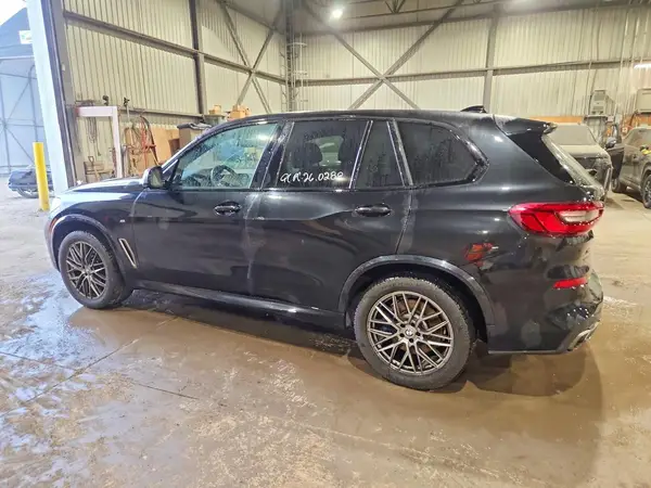 5UXJU4C0XLLE45796 2020 BMW X5 - Image 2