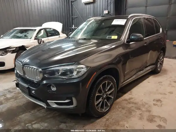 5UXKR0C30H0V71048 2017 BMW X5 - Image 2