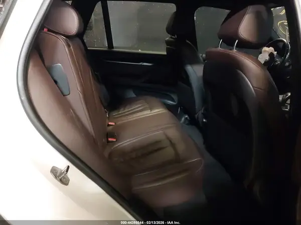 5UXKR0C30H0V73883 2017 BMW X5 - Image 8
