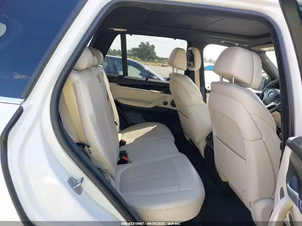 5UXKR0C30H0V76413 2017 BMW X5 - Image 8