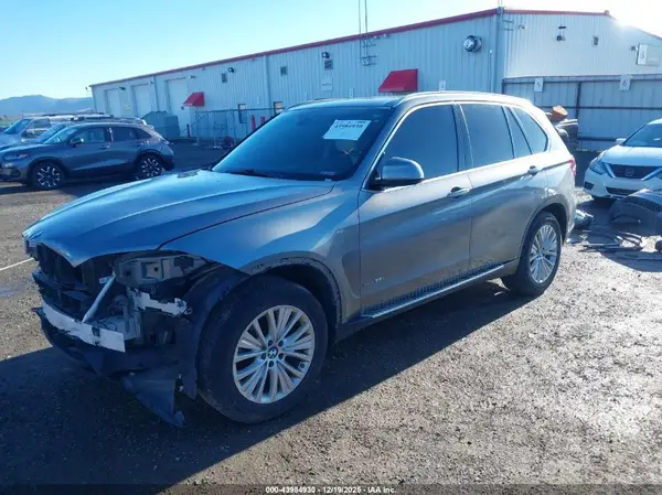5UXKR0C30H0V79036 2017 BMW X5 - Image 2