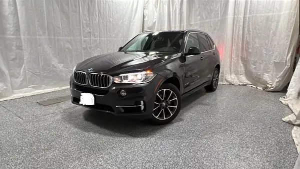 5UXKR0C30H0V79957 2017 BMW X5 - Image 2
