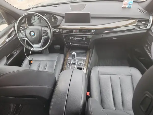 5UXKR0C30H0V82812 2017 BMW X5 - Image 8