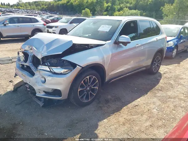 5UXKR0C30H0V83913 2017 BMW X5 - Image 2