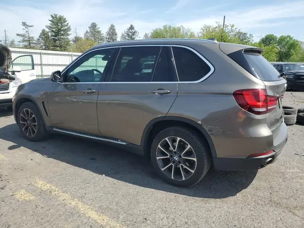 5UXKR0C30H0X80029 2017 BMW X5 - Image 2