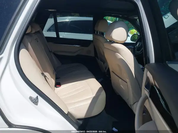 5UXKR0C31H0V71964 2017 BMW X5 - Image 8