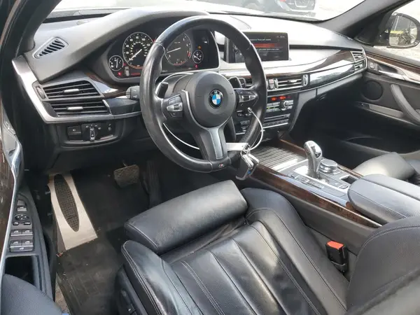 5UXKR0C31H0V72998 2017 BMW X5 - Image 8