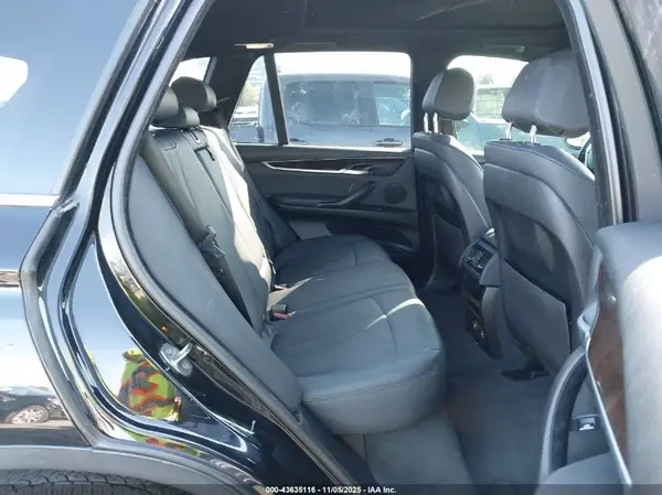 5UXKR0C31H0V74010 2017 BMW X5 - Image 8