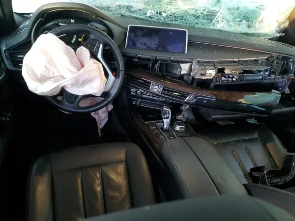 5UXKR0C31H0V81457 2017 BMW X5 - Image 8