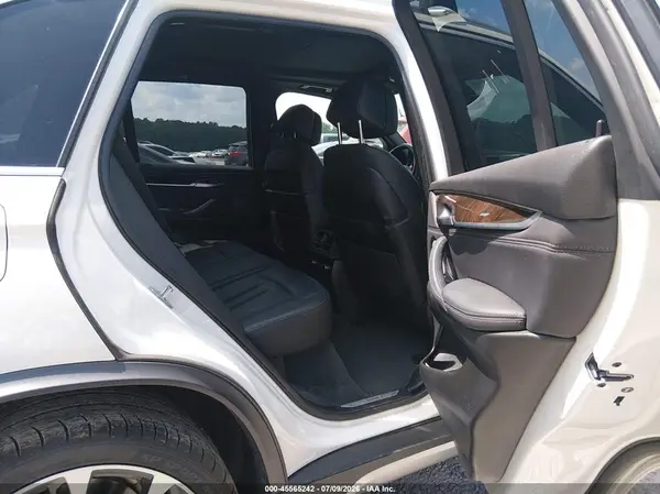 5UXKR0C31H0X81402 2017 BMW X5 - Image 8