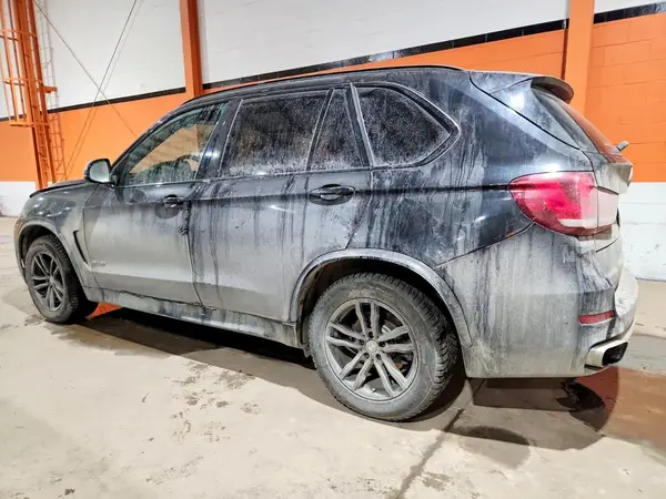 5UXKR0C31H0X82422 2017 BMW X5 - Image 2