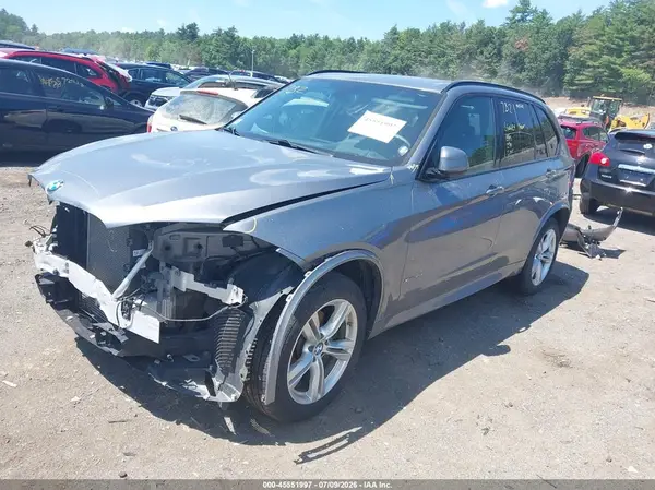 5UXKR0C32H0V73383 2017 BMW X5 - Image 2