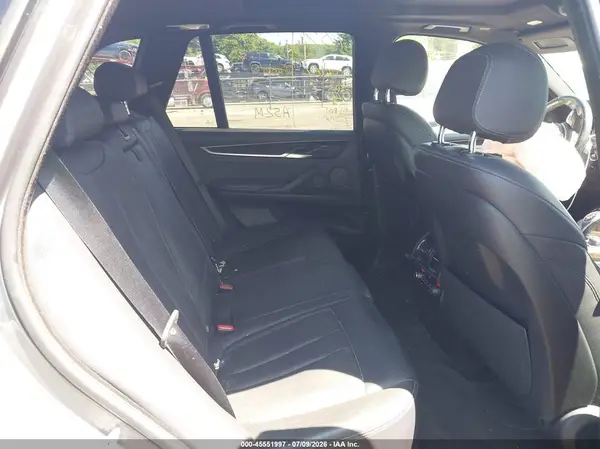 5UXKR0C32H0V73383 2017 BMW X5 - Image 8