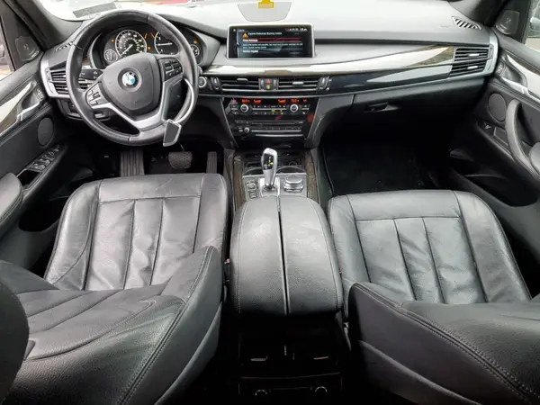 5UXKR0C32H0V74310 2017 BMW X5 - Image 8