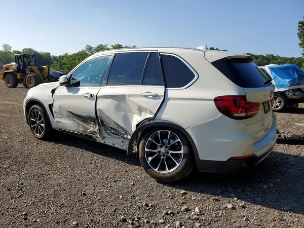5UXKR0C32H0V74324 2017 BMW X5 - Image 2
