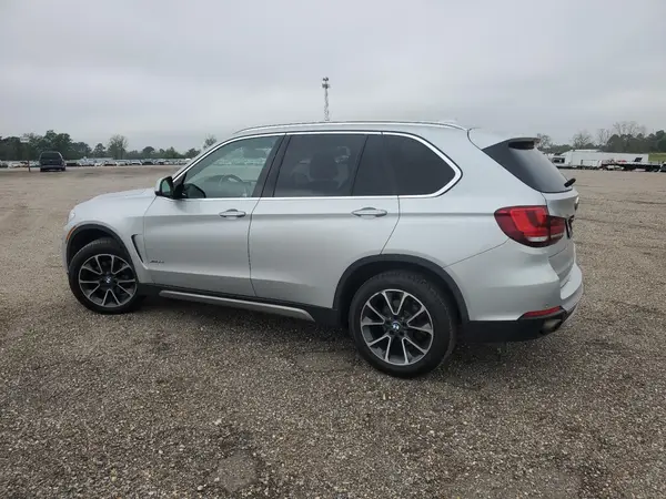 5UXKR0C32H0V76283 2017 BMW X5 - Image 2