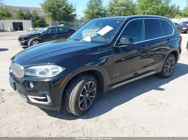 5UXKR0C32H0V78003 2017 BMW X5 - Image 2