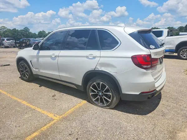5UXKR0C33H0V70301 2017 BMW X5 - Image 2