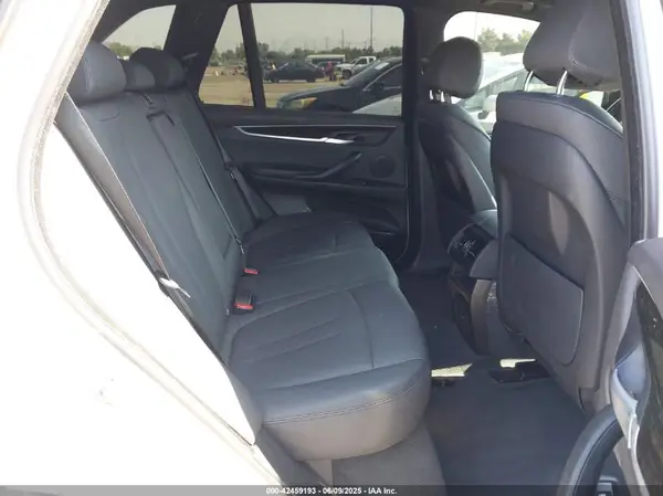 5UXKR0C33H0V70993 2017 BMW X5 - Image 8