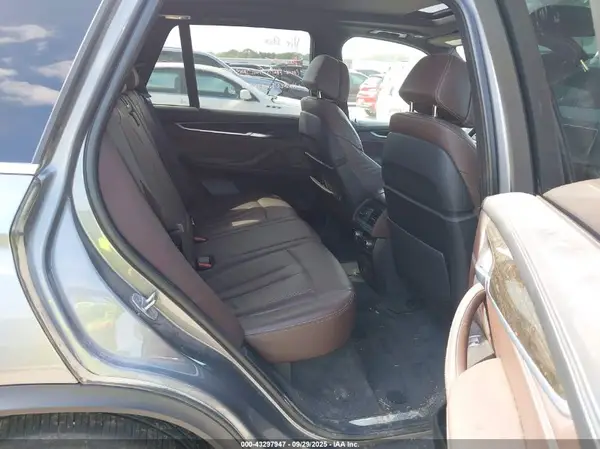 5UXKR0C33H0V76289 2017 BMW X5 - Image 8