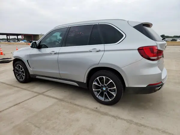 5UXKR0C33H0V77779 2017 BMW X5 - Image 2
