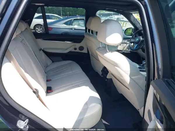 5UXKR0C33H0V77880 2017 BMW X5 - Image 8