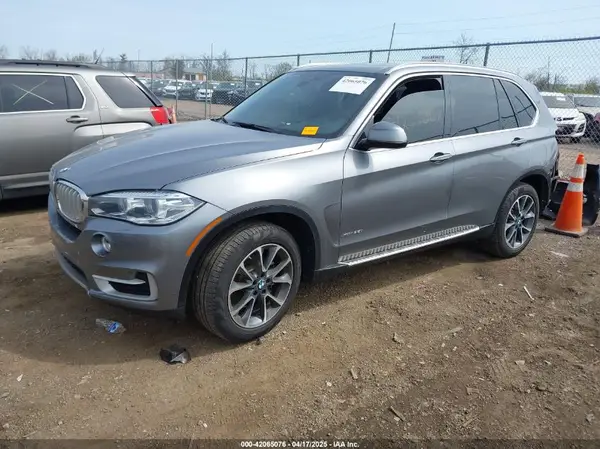 5UXKR0C33H0V81489 2017 BMW X5 - Image 2