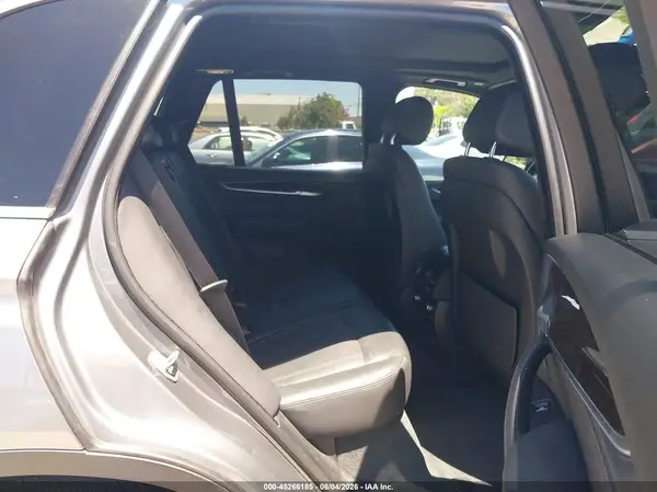 5UXKR0C33H0X77318 2017 BMW X5 - Image 8