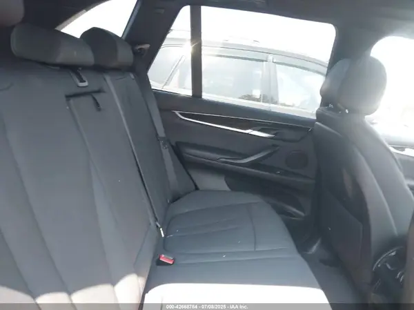5UXKR0C33H0X79098 2017 BMW X5 - Image 8