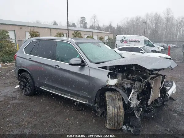 5UXKR0C33H0X81336 2017 BMW X5 - Image 1