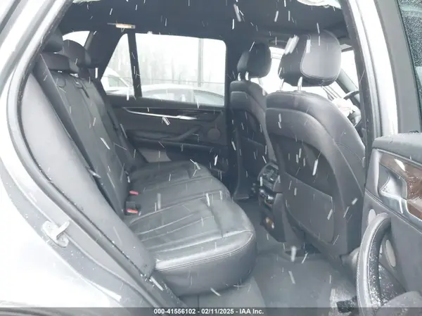 5UXKR0C33H0X81336 2017 BMW X5 - Image 8