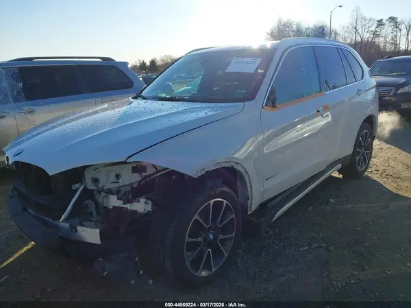 5UXKR0C34H0V70842 2017 BMW X5 - Image 2