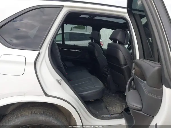 5UXKR0C34H0V72879 2017 BMW X5 - Image 8