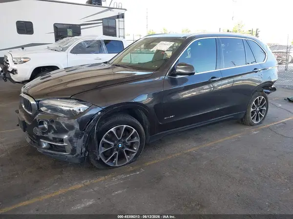 5UXKR0C34H0V76222 2017 BMW X5 - Image 2