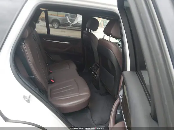 5UXKR0C34H0V78195 2017 BMW X5 - Image 8