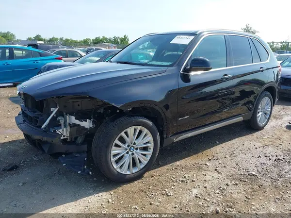 5UXKR0C34H0V78374 2017 BMW X5 - Image 2