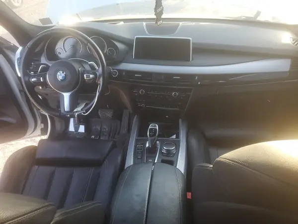 5UXKR0C34H0V84577 2017 BMW X5 - Image 8