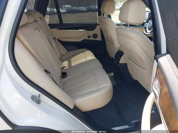 5UXKR0C34H0X77778 2017 BMW X5 - Image 8