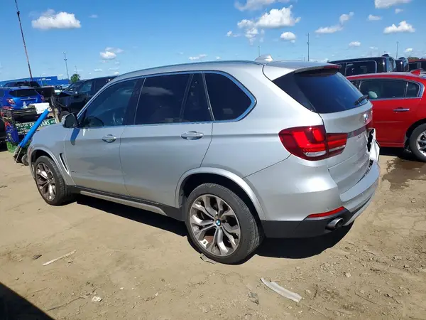 5UXKR0C35H0V77802 2017 BMW X5 - Image 2