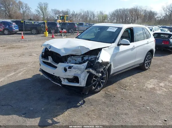 5UXKR0C35H0V79744 2017 BMW X5 - Image 2