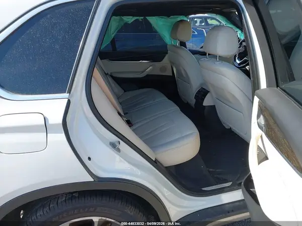5UXKR0C35H0V79744 2017 BMW X5 - Image 8