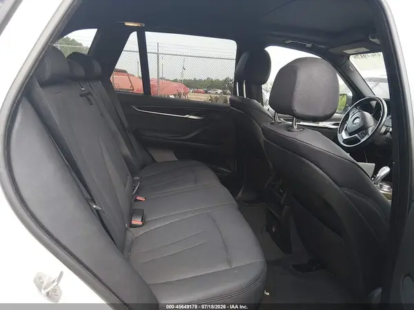 5UXKR0C35H0V82188 2017 BMW X5 - Image 8