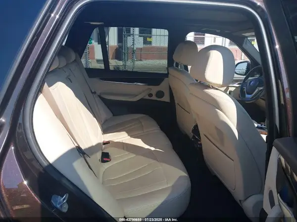 5UXKR0C35H0V84216 2017 BMW X5 - Image 8