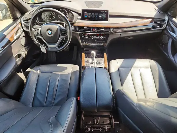 5UXKR0C35H0X77353 2017 BMW X5 - Image 8