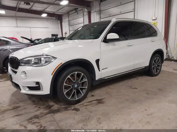 5UXKR0C35H0X77630 2017 BMW X5 - Image 2