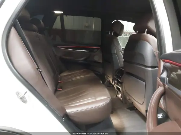 5UXKR0C35H0X77630 2017 BMW X5 - Image 8